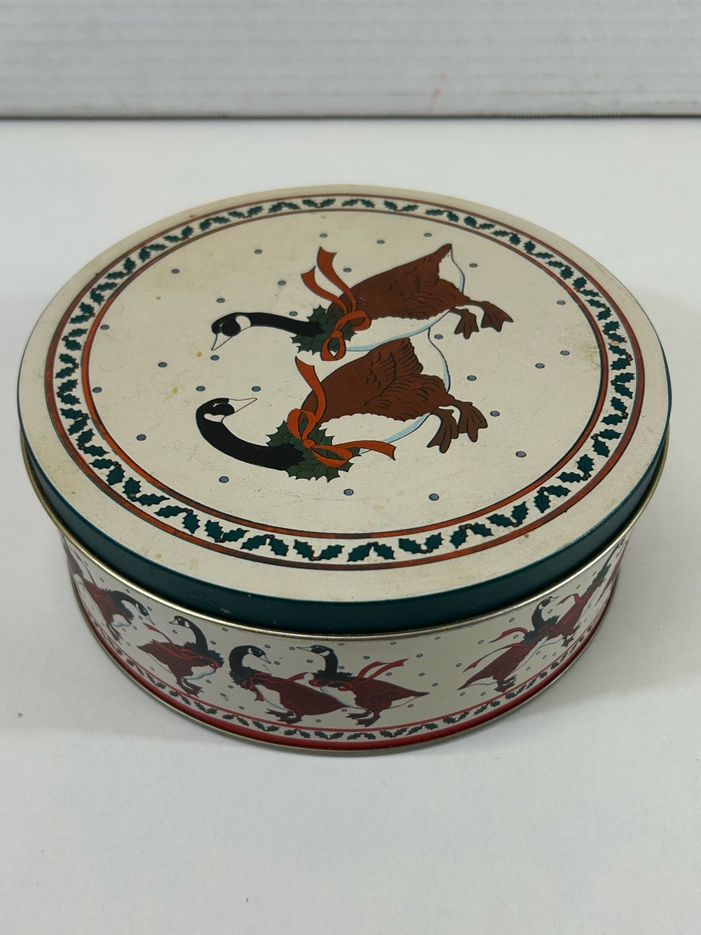 Vintage cottage core Round Decorative cookie  Tin with goose Motif
